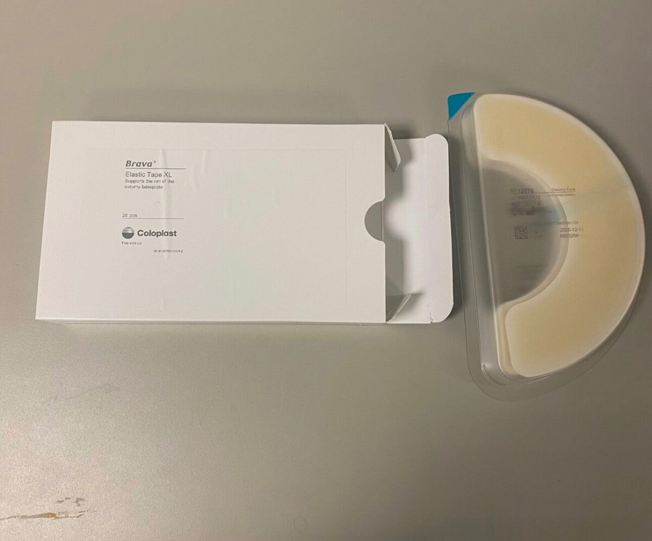 Coloplast Brava Elastic Barrier Ostomy XL Tape - Pack of 20 (12076)