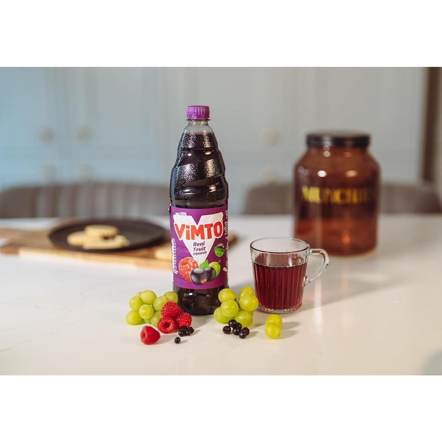 Vimto Squash – No Added Sugar – Real Fruit Flavour – Vitamins C & D – 2L Bottle – Low Calorie – HFSS Compliant vimto