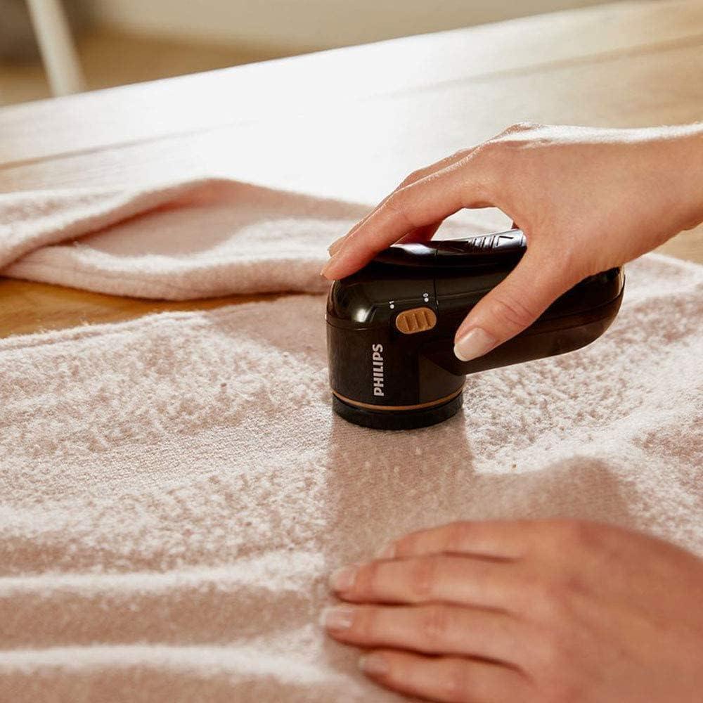 Philips Fabric Shaver, Quick and Effective Removal of Pills and Bobbles - GC026/80