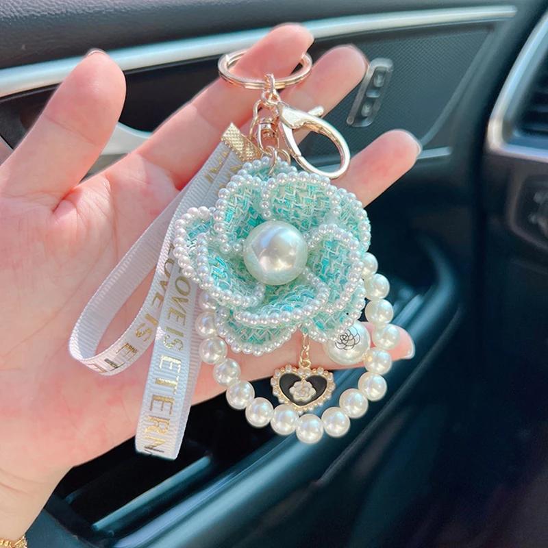 Luxury Pearl Chain Camellia Weave Handmade Keychain Car Key Ring Bag Pendant Accessories Keyfob Women Girl Keyring Gift Jewelry No brand