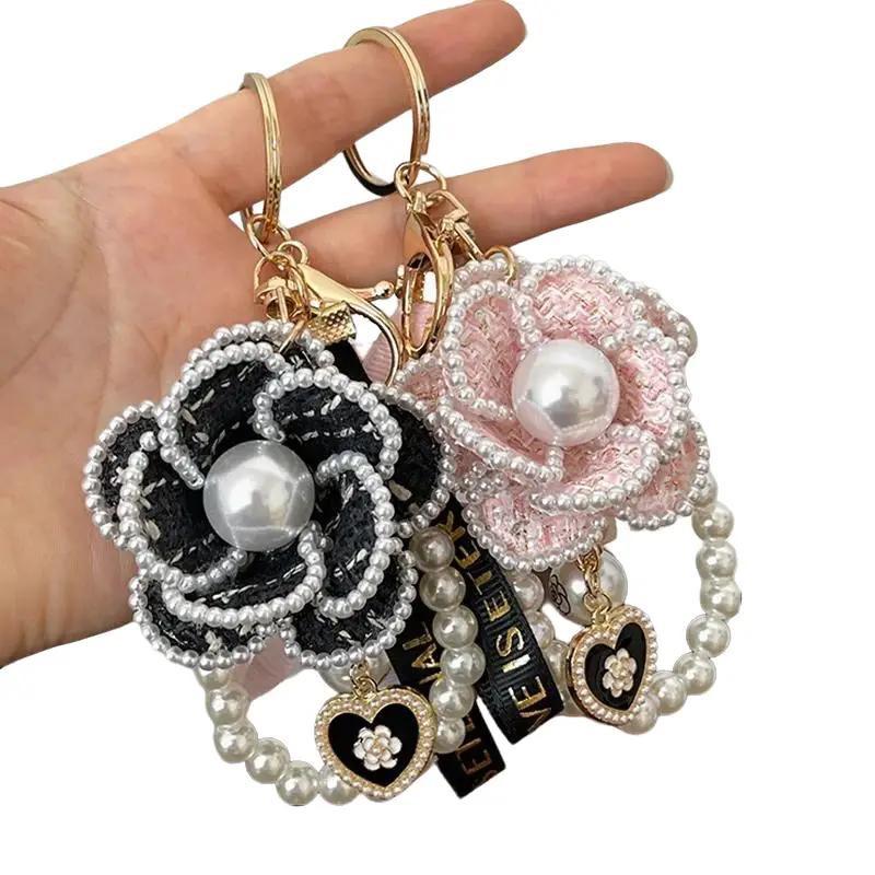 Luxury Pearl Chain Camellia Weave Handmade Keychain Car Key Ring Bag Pendant Accessories Keyfob Women Girl Keyring Gift Jewelry No brand